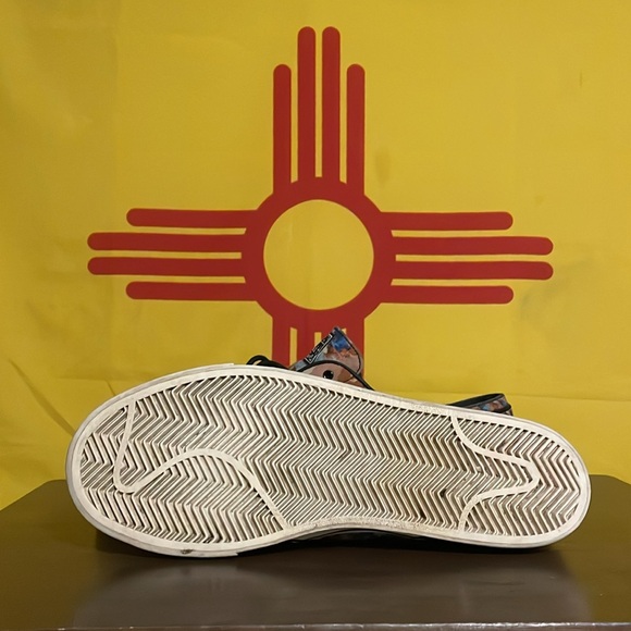 Nike sb janoski blue digi floral size 9.5 - Picture 2 of 4